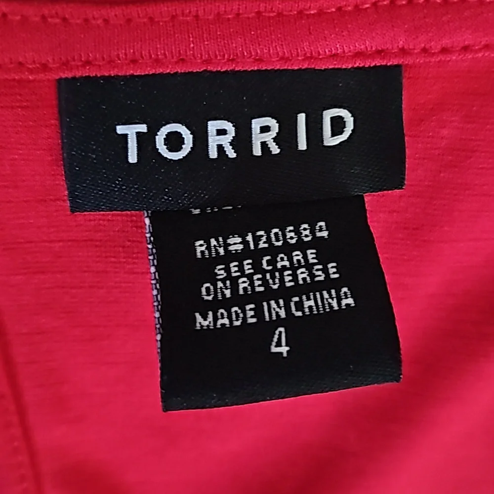 Torrid Red Peplum Sweetheart Top 4x - Picture 3 of 3